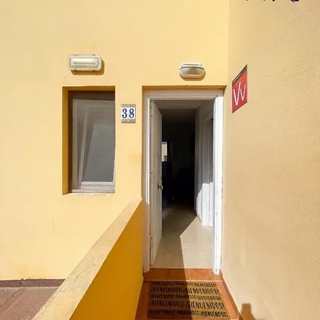 B-rent Delfines Casa Nina Corralejo